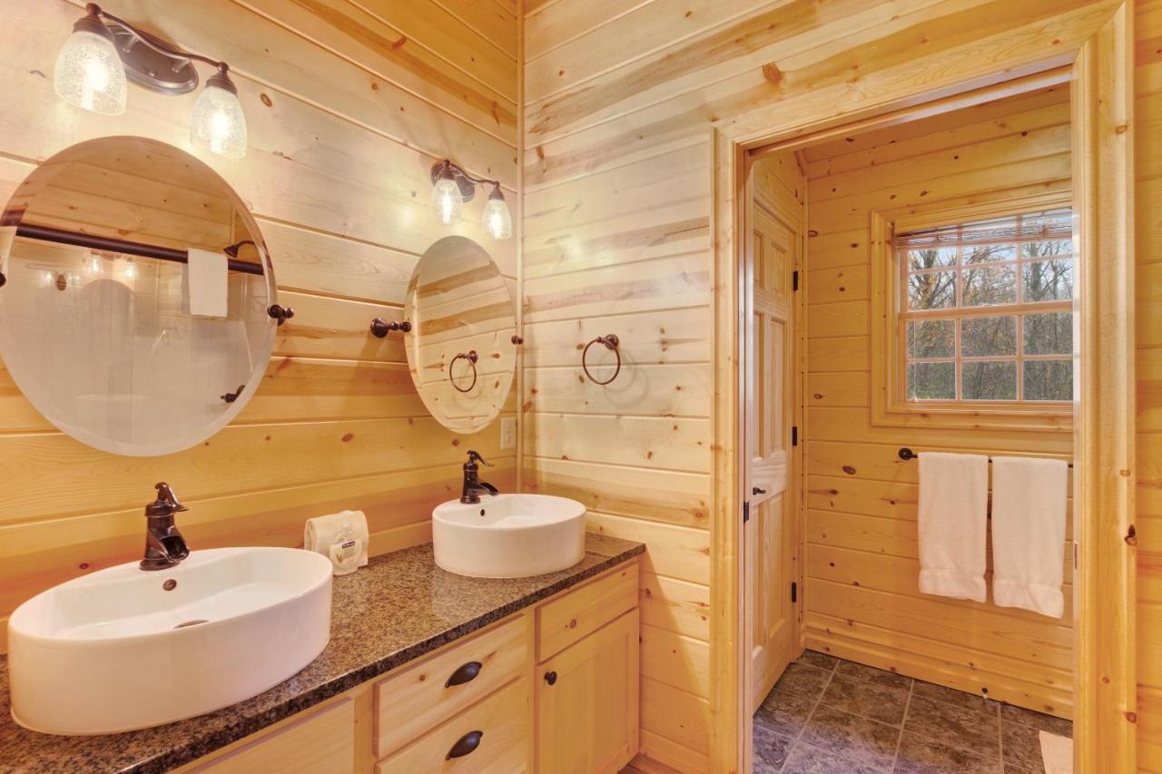 Kingfisher Cove Cabin 2 Saugatuck Dış mekan fotoğraf
